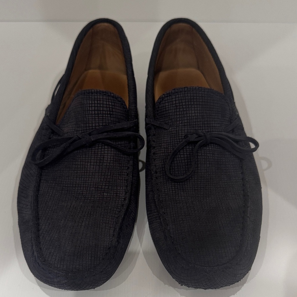 Tod’s Navy Loafer size 9